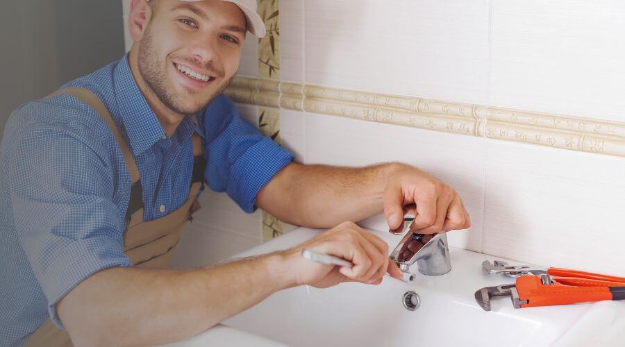 Professional water heater repair in Saint Georges, DE